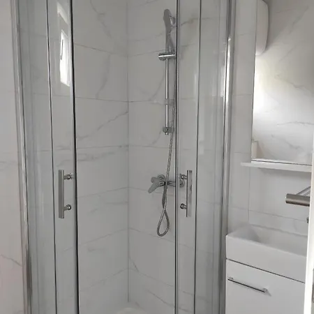 Apartman By The Sea Ap. 2 *